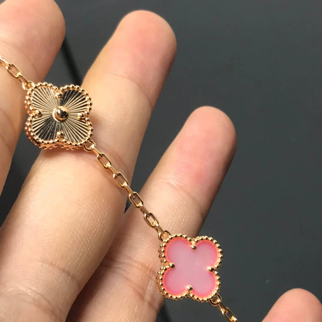 [Auream] CLOVER 5 MOTIFS  PINK MOP BRACELET COLLECTION