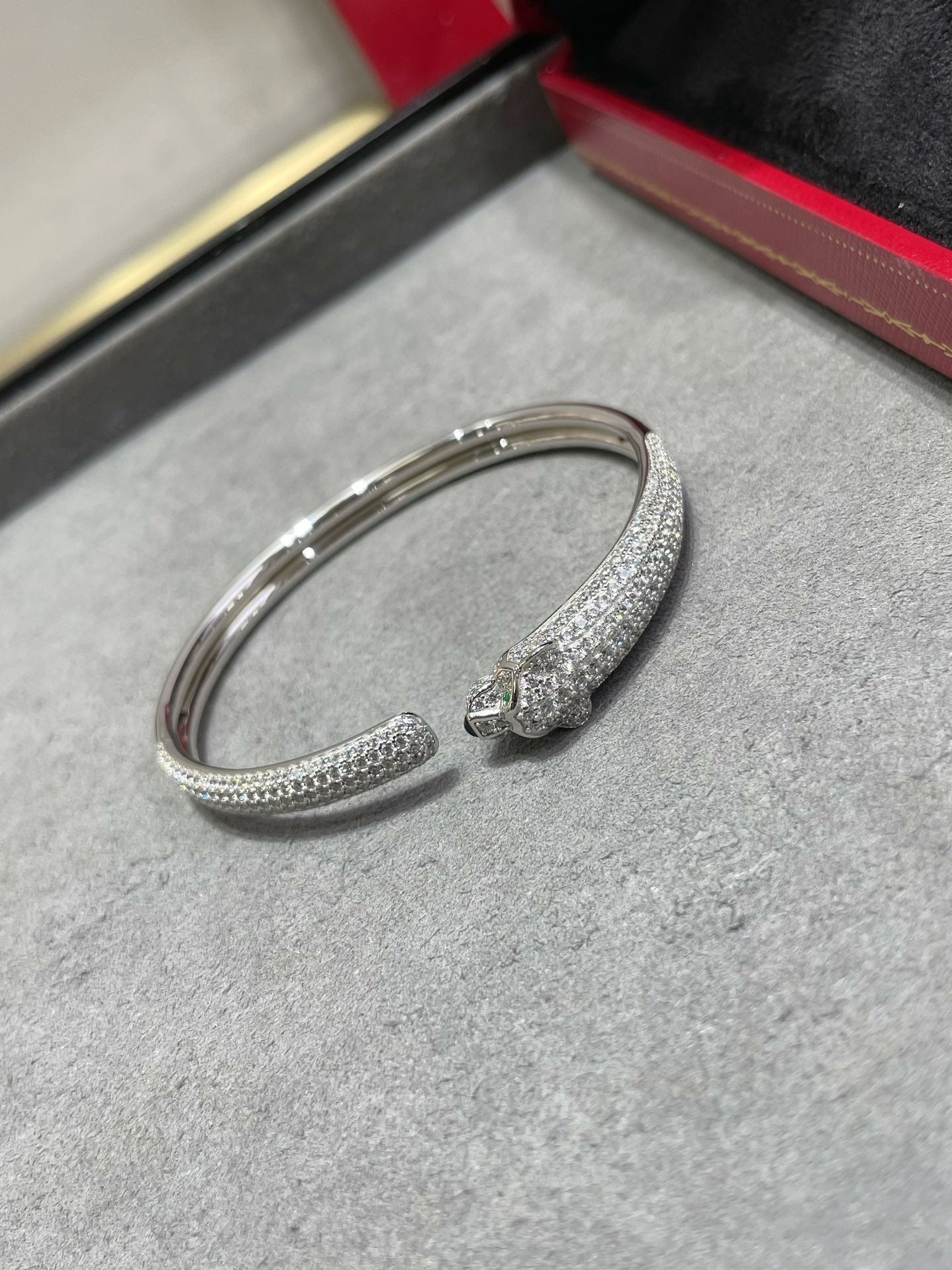 [Auream]PANTHERE FULL DIAMOND OPEN BRACELET