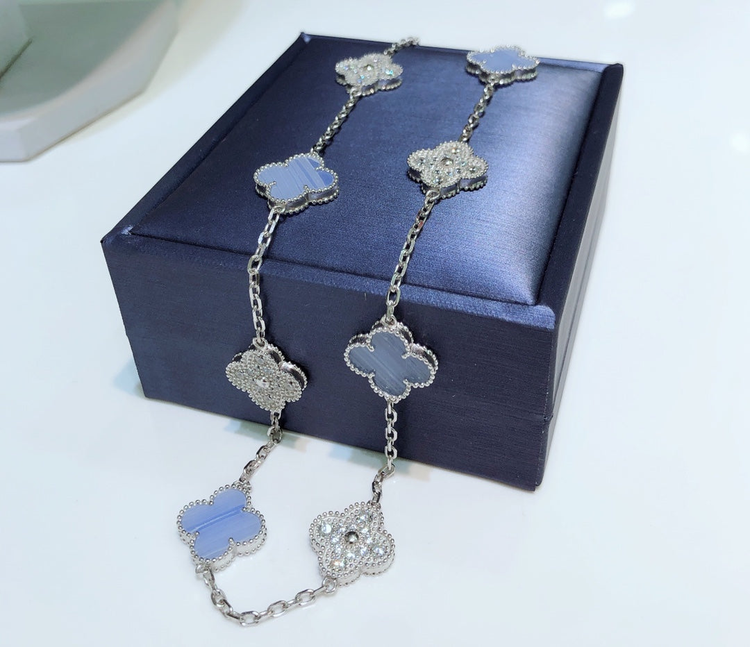 [Auream]CLOVER 10 MOTIFS CHALCEDONY DIAMONDS SILVER NECKLACE