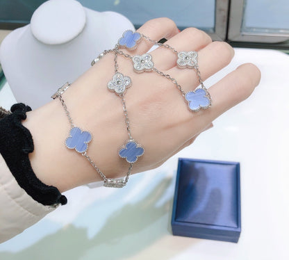 [Auream]CLOVER 10 MOTIFS CHALCEDONY DIAMONDS SILVER NECKLACE