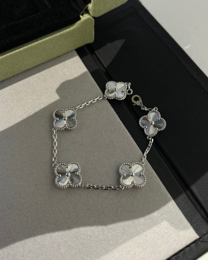 [Auream] CLOVER 5 MOTIF LASER BRACELET COLLECTION
